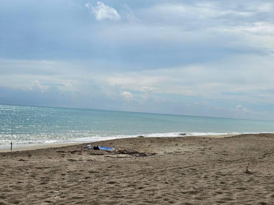 Seaside Cove Apartment ฟอร์ตเพียร์ซ ภายนอก รูปภาพ